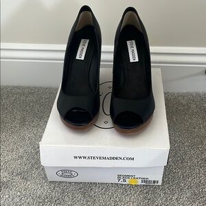 Steve Madden Black Peep Toe Heels